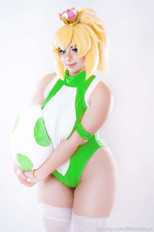 Momokun---Yoshiette_2198877-0001.jpg