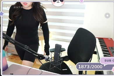 Natsumiii-2023-2-18-194820.498-936p-streamshot.png