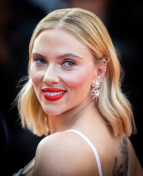 Scarlett-Johansson-Cannes-2023-53repriceman.md.jpg