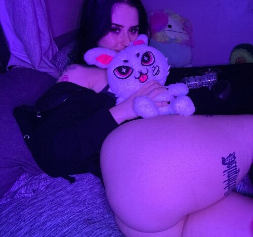 Screenshot_2023-03-02-00-47-20-601_com.instagram.android.jpg