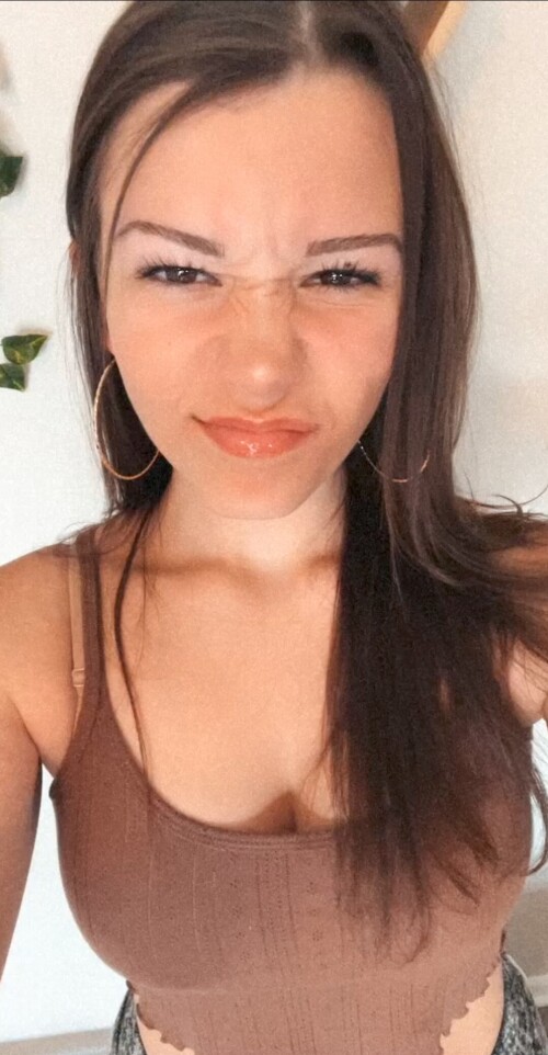 Screenshot_20230208_122625_Snapchat.jpg