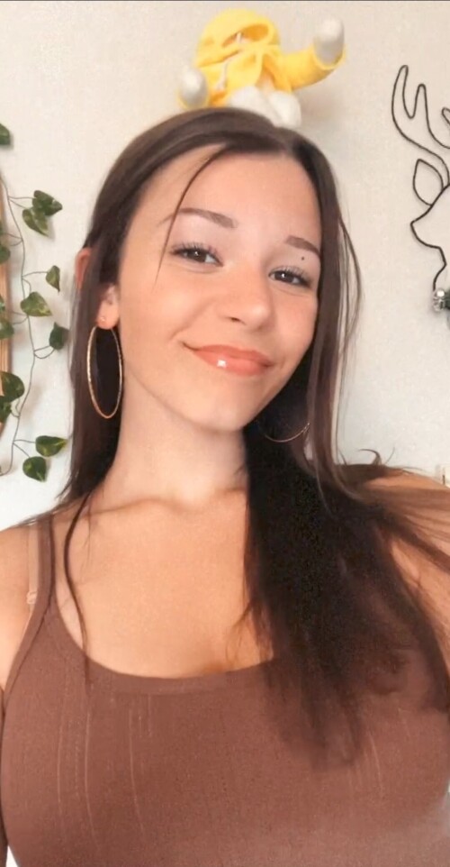 Screenshot_20230208_122632_Snapchat.jpg
