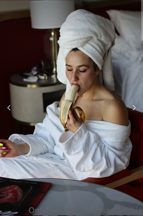 theplantbarbie Nude Leaked Onlyfans Photo theplantbarbie Nude Leaked Onlyfans Photo