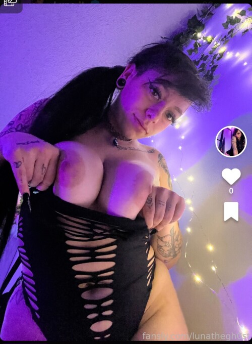lunagh0ul / lunaghoul Nude Leaked Onlyfans Photo