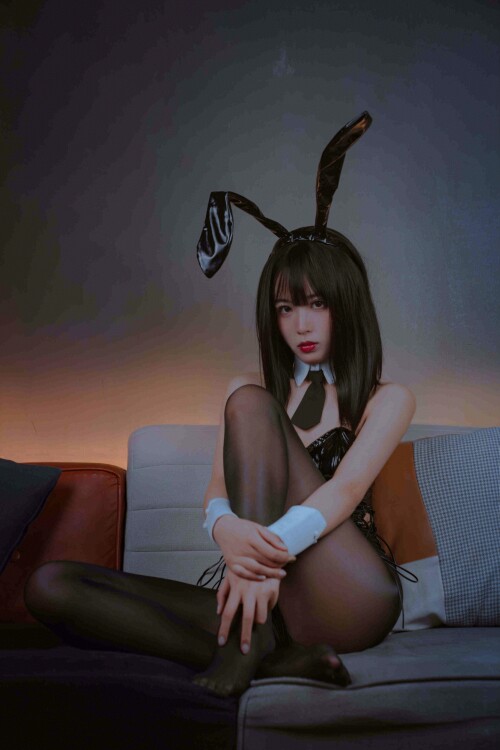 Senior-Sister-Xuan-Xiao--Mid-Autumn-Festival-Bunny-Girl-11.jpg