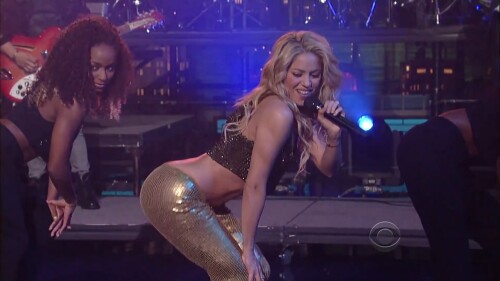 Shakira---Loca---David-Letterman---Full-HD---YouTube.mp4_snapshot_02.42_2016.01.23_17.09.55c78f630b021a93ca.md.jpg