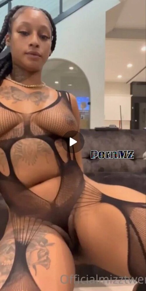 Mizz Twerksum Nude Leaked Onlyfans Photo