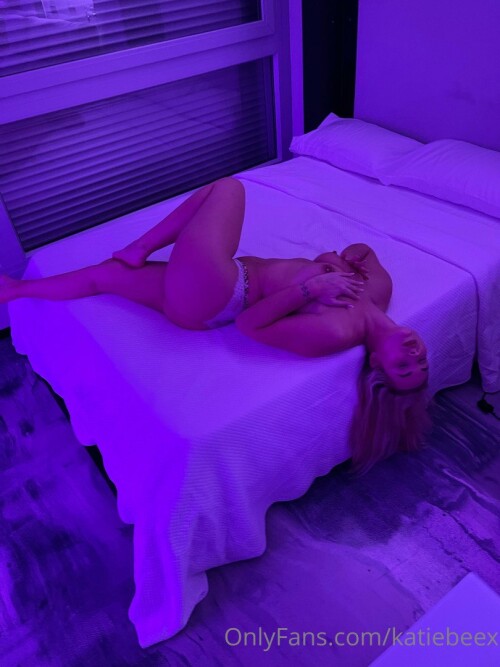 katiebeex Nude Leaked Onlyfans Photo katiebeex Nude Leaked Onlyfans Photo