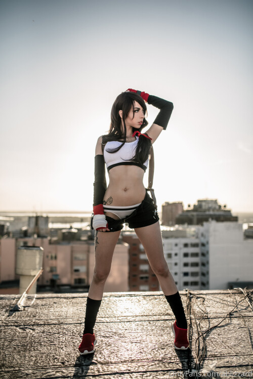 ablizzard-2020-04-10-214016363-TIFA-LOCKHART-Final-Fantasy-VII-part.-1-3-I-know-we039f7876e93fe8ed.jpg