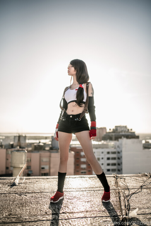 ablizzard-2020-04-10-214016369-TIFA-LOCKHART-Final-Fantasy-VII-part.-1-3-I-know-wef40144c857afb55d.jpg