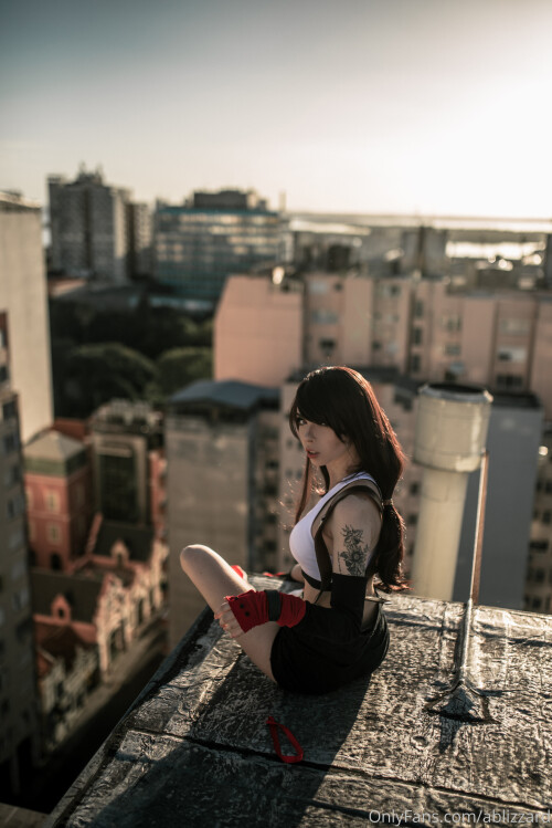 ablizzard-2020-04-10-214016383-TIFA-LOCKHART-Final-Fantasy-VII-part.-1-3-I-know-wef374919c765ada11.jpg