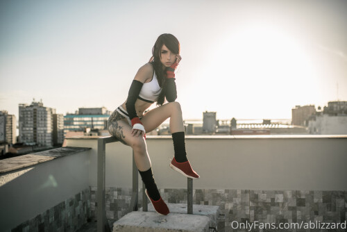 ablizzard-2020-04-10-225641003-TIFA-LOCKHART-Final-Fantasy-VII-part.-2-3-I-know-wef9e5ae2934c456d6.jpg