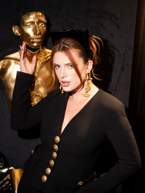 bella thorne at bergdorf goodman celebrates daniel roseberry and schiaparelli in new york 04 27 2023