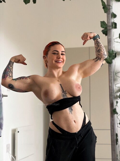 Peta Lloyd / power_midget Nude Leaked Onlyfans Photo Peta Lloyd / power_midget Nude Leaked Onlyfans Photo