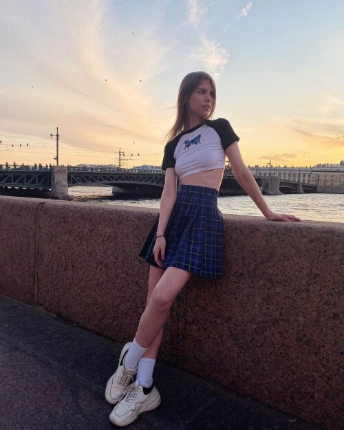 dd21295ecc0143f463bd307222825a1520e704e9956d2d51.md.jpg