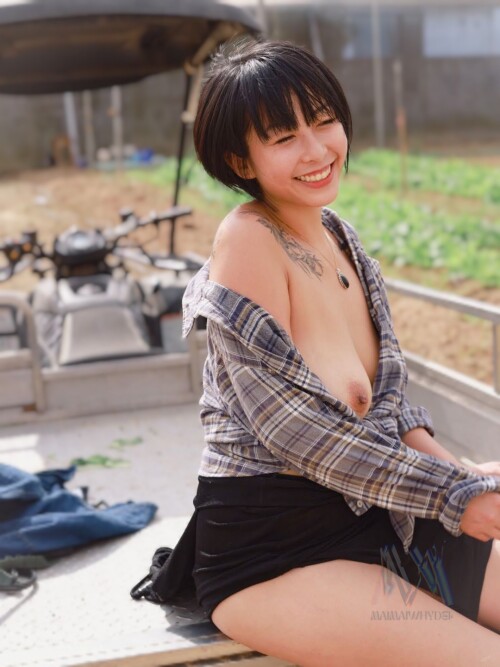 f37ccad5-3176-4d47-9787-ddc70a12da8f.jpg