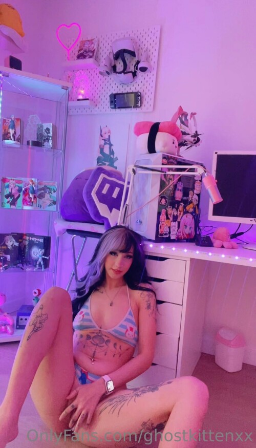 ghostkittenxx / xxkittycass Nude Leaked Onlyfans Photo ghostkittenxx / xxkittycass Nude Leaked Onlyfans Photo