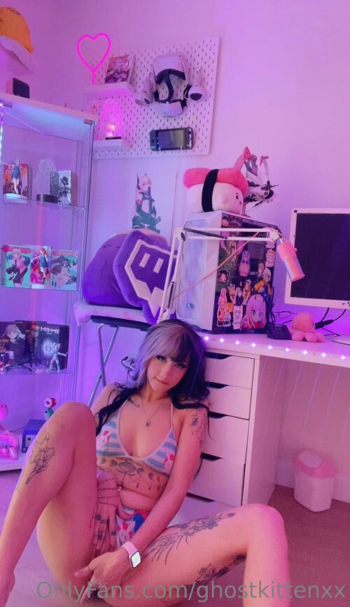 ghostkittenxx / xxkittycass Nude Leaked Onlyfans Photo ghostkittenxx / xxkittycass Nude Leaked Onlyfans Photo