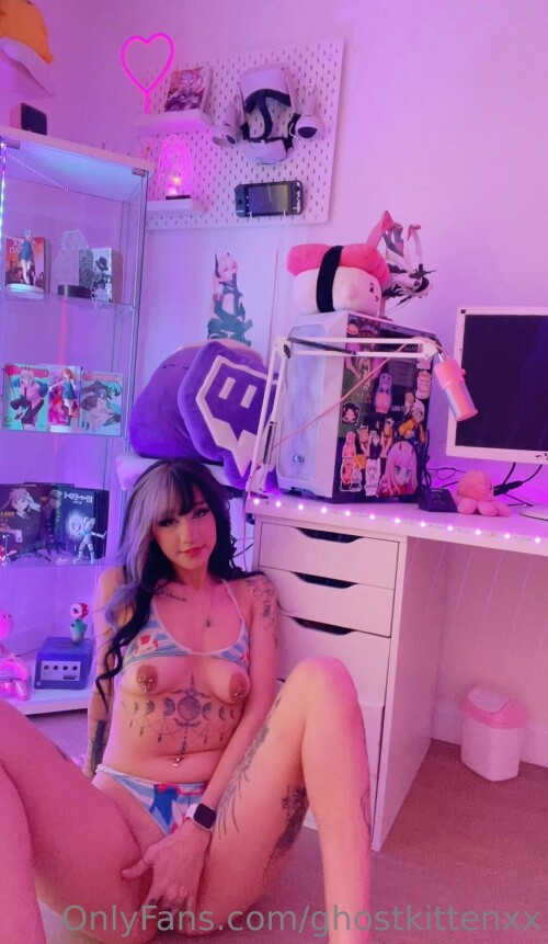 ghostkittenxx / xxkittycass Nude Leaked Onlyfans Photo ghostkittenxx / xxkittycass Nude Leaked Onlyfans Photo