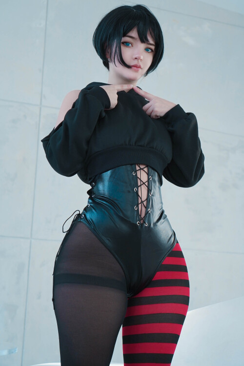 goth-gf-hq-6.md.jpg