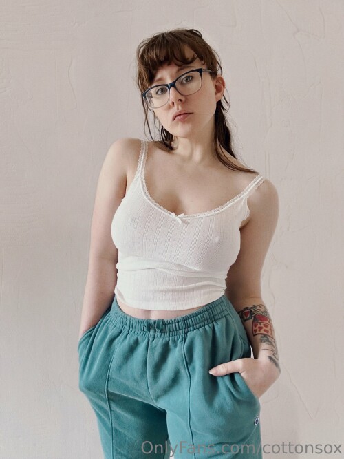 Alice Cotton Sox | Alicewinterhold Nude Leaked Onlyfans Photo Alice Cotton Sox | Alicewinterhold Nude Leaked Onlyfans Photo