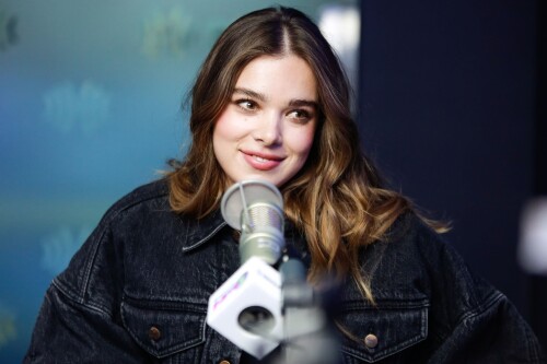 hailee-23a2ea280f1e90feda.md.jpg