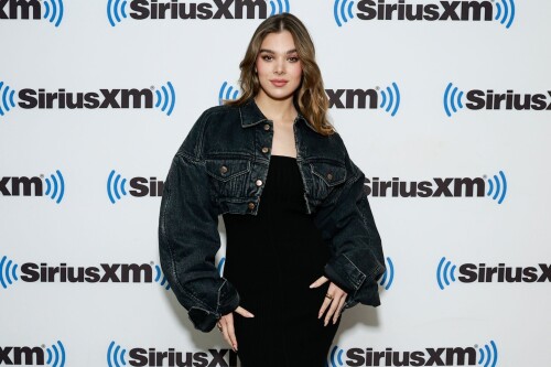 hailee-69a0492185d462135.md.jpg