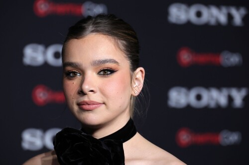 hailee-9.md.jpg