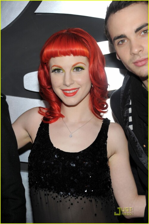 hayley-willaims-grammys-2011-07.md.jpg