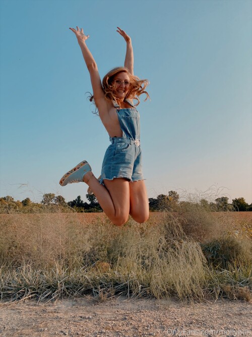 Molly Pills | Horny Hiking Nude Leaked Onlyfans Photo Molly Pills | Horny Hiking Nude Leaked Onlyfans Photo