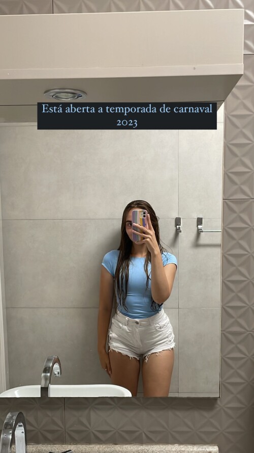 Julia Diniz / juliamndiniz Nude Leaked Onlyfans Photo