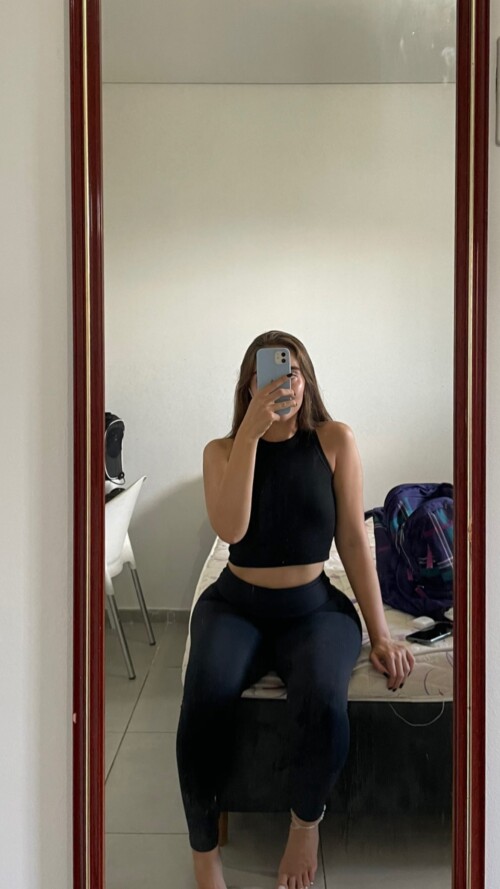 Julia Diniz / juliamndiniz Nude Leaked Onlyfans Photo