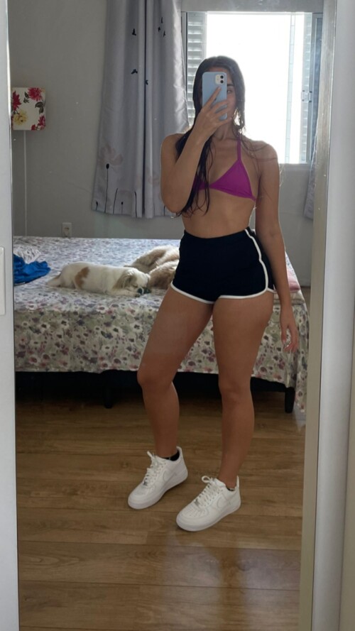 Julia Diniz / juliamndiniz Nude Leaked Onlyfans Photo
