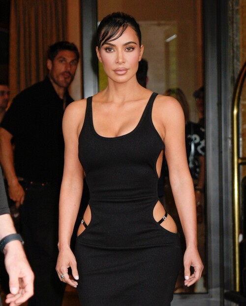 kimkardashian-2023-05-31T062533-5.md.jpg