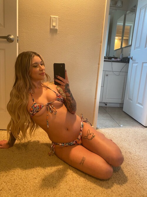Kenz Nude Leaked Onlyfans Photo Kenz Nude Leaked Onlyfans Photo