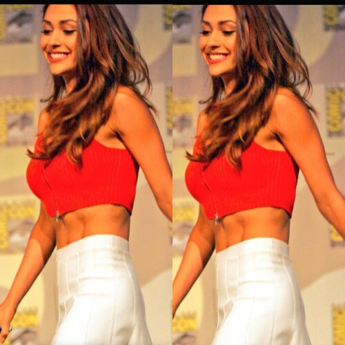 Lindsey Morgan Photo 4
