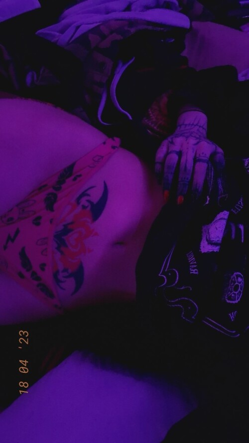 Zureeal Nude Leaked Onlyfans Photo