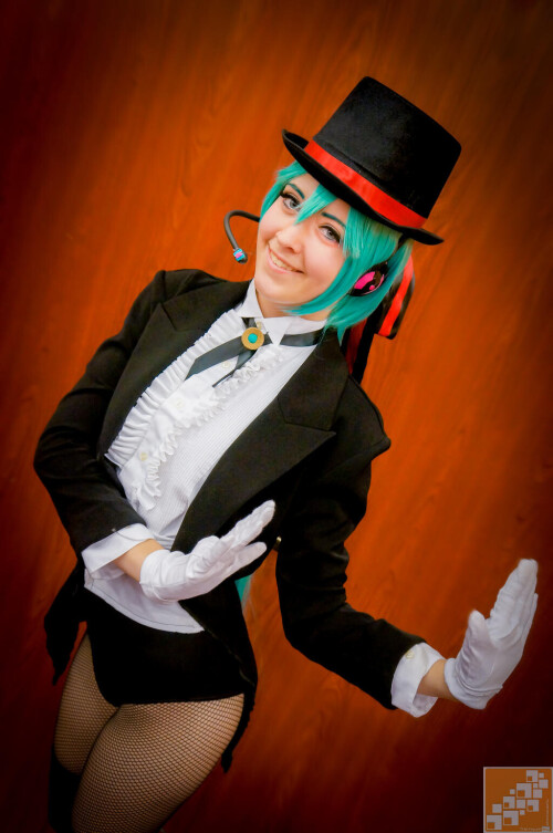 miracle_paint_miku_2_by_noble_beast_photo_d74n1ff-fullview.md.jpg