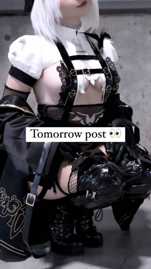 mochichuu_cosplays-instagram-2023-3-29-story.md.jpg