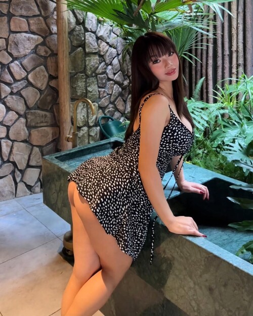naomiperr_1688916641473186f46d59f154a92ae4.md.jpg