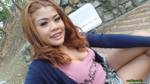 nicki_015-1ff65af8cd4be352b.jpg
