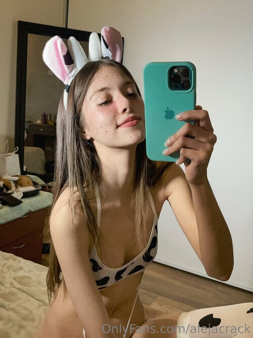Aleja Crack Nude Leaked Onlyfans Photo Aleja Crack Nude Leaked Onlyfans Photo