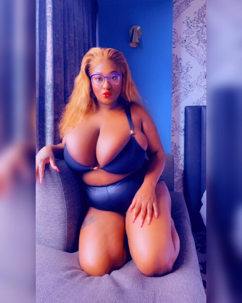 Londynn Vega (prettymakeupgeek) Nude Leaked Onlyfans Photo Londynn Vega (prettymakeupgeek) Nude Leaked Onlyfans Photo
