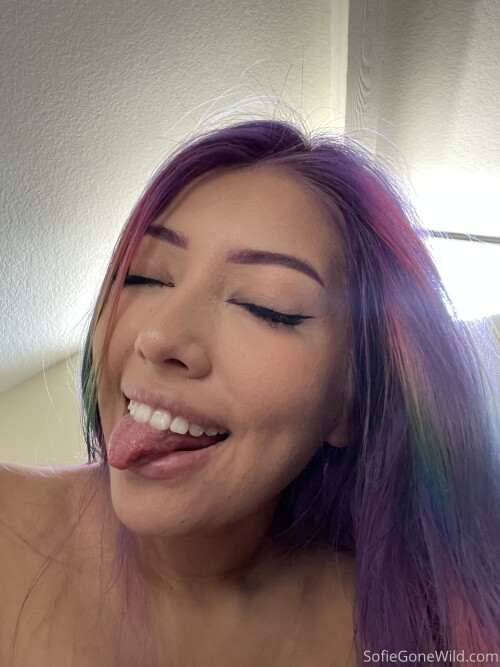 Sofiegonewild / Fueledbystoners Nude Leaked Onlyfans Photo
