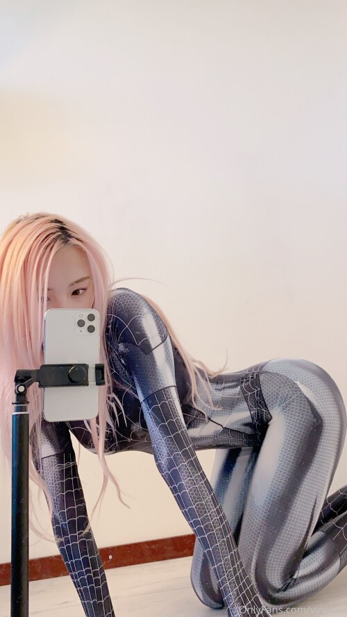 Vyvan Le Nude Leaked Onlyfans Photo