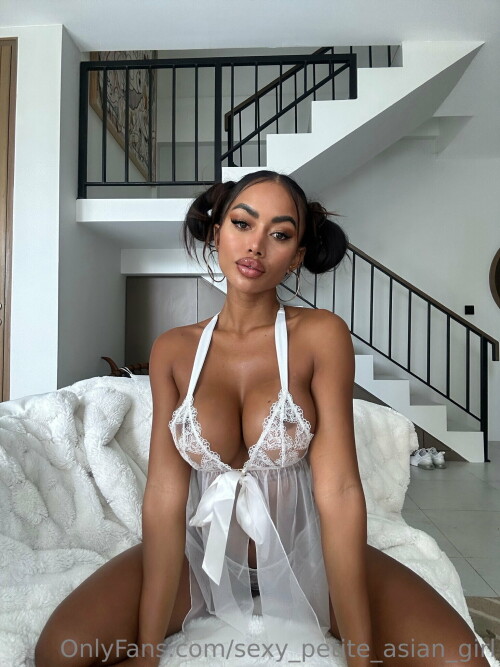 Carla Piece of Art Nude Leaked Onlyfans Photo Carla Piece of Art Nude Leaked Onlyfans Photo