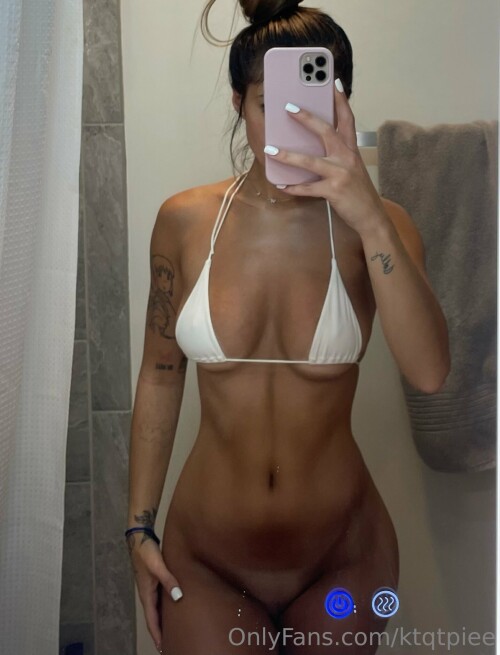 Katie Murch | ktqtpiee Nude Leaked Onlyfans Photo Katie Murch | ktqtpiee Nude Leaked Onlyfans Photo