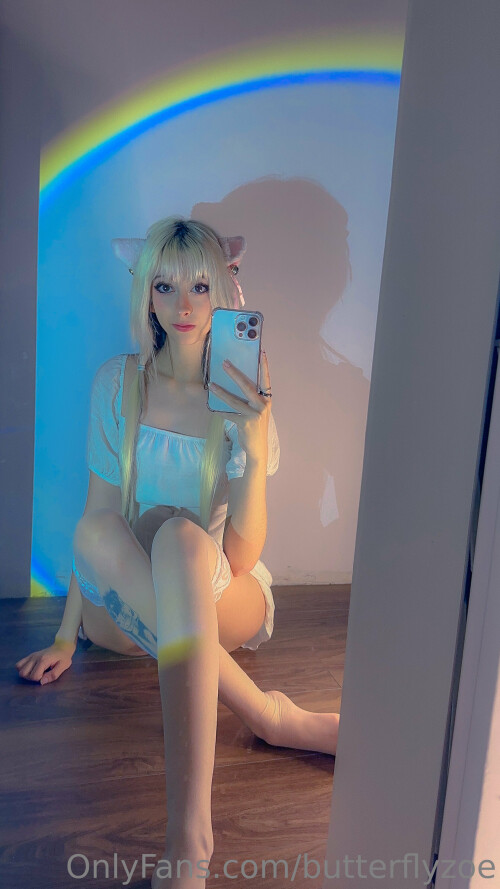 fvckzoe | sleepy_mochi Nude Leaked Onlyfans Photo fvckzoe | sleepy_mochi Nude Leaked Onlyfans Photo