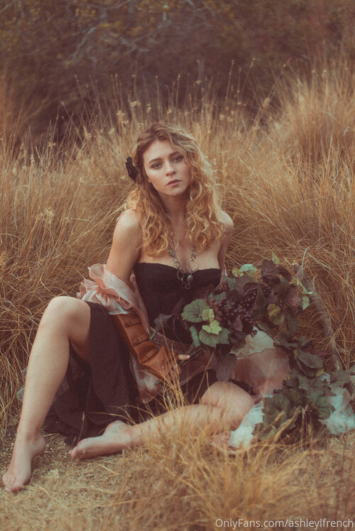 Alice Antoinette Nude Leaked Onlyfans Photo Alice Antoinette Nude Leaked Onlyfans Photo