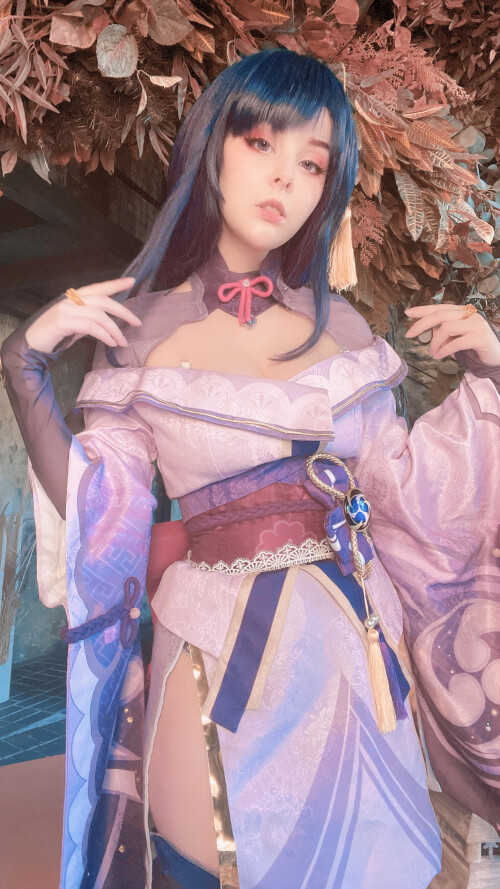 2022-08-Raiden-Shogun-Selfies-2f8ea6fd60b3ae369.jpg